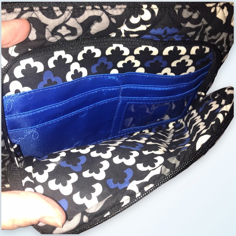 VERA BRADLEY Quilted Small Crossbody - Picture 6 of 7